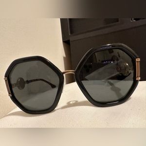 Versace Women’s sunglasses. Vintage Black & Gold.